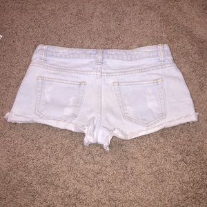 FOREVER 21 LIGHT BLUE SHORTS
