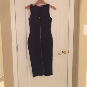 Boohoo zip up dress