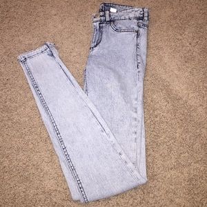 BARELY WORN WET SEAL SKINNY JEANS