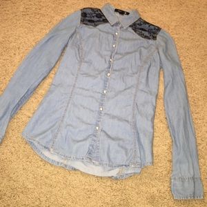 BARELY WORN FOREVER 21 DENIM SHIRT
