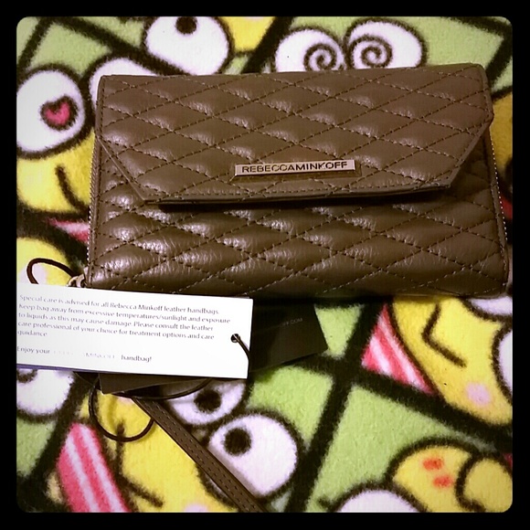 100% Authentic Rebecca minkoff Monroe tech wallet