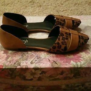 Leopard flats