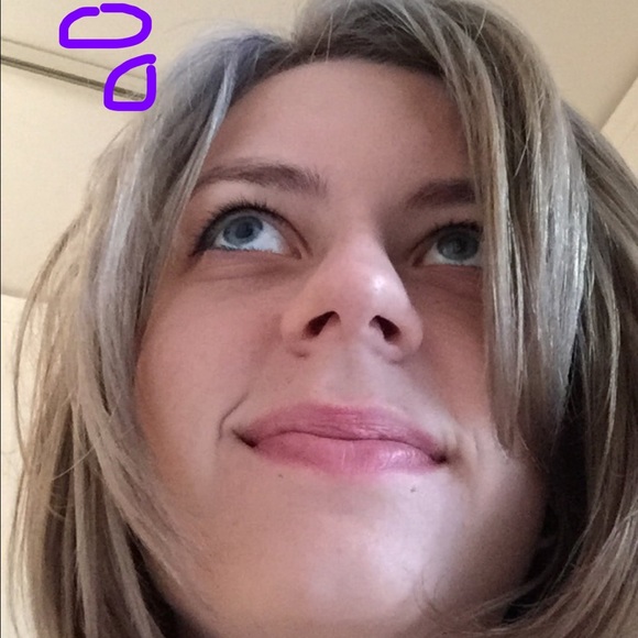 Meet your Posher, Roxanne - Picture 3 of 3