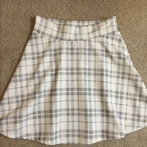 (New with tags) Medium plaid skirt