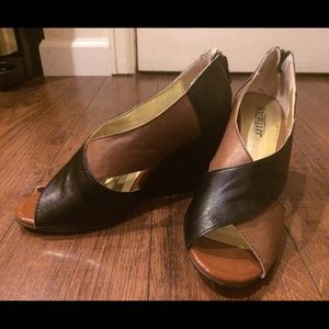 Seychelles sz 6 brown/black wedge sandals