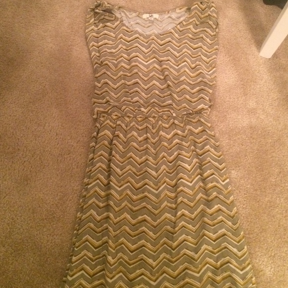 Ya Los Angeles Chevron print dress!