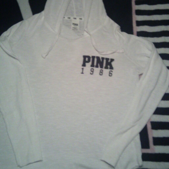 Vs pink hoodie Reserved