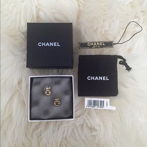 Chanel logo bow earrings