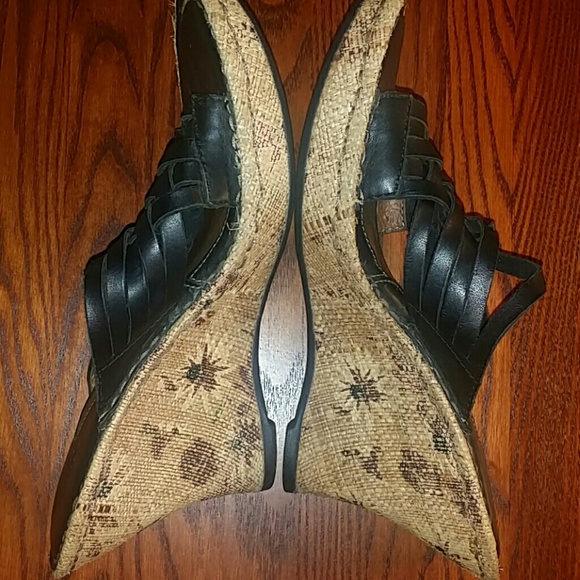 Born- Wedges NWOT