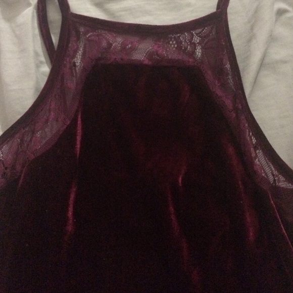 Urban outfitters Maroon velvet dress. - Picture 4 of 4