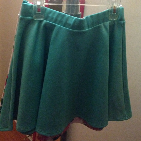 Skater skirts