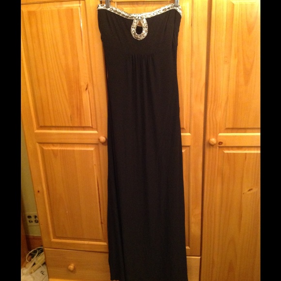Long black evening dress