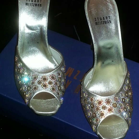 Stuart Weizmann classy sandals