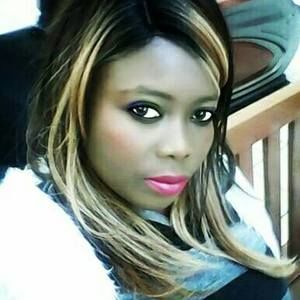 Meet your Posher, Serina