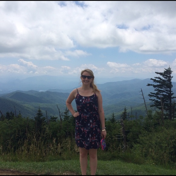 Meet your seller! - Picture 3 of 4