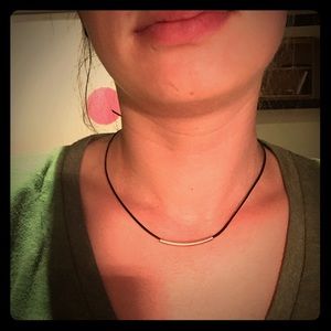 Bronze curved choker necklace