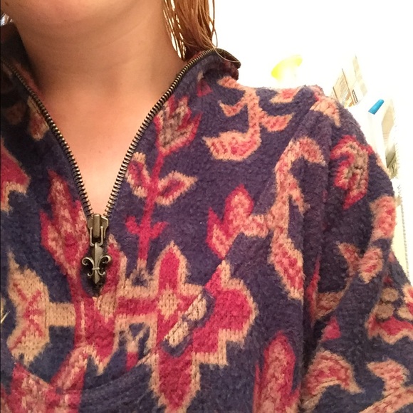 Patterned Fleece - Picture 2 of 4