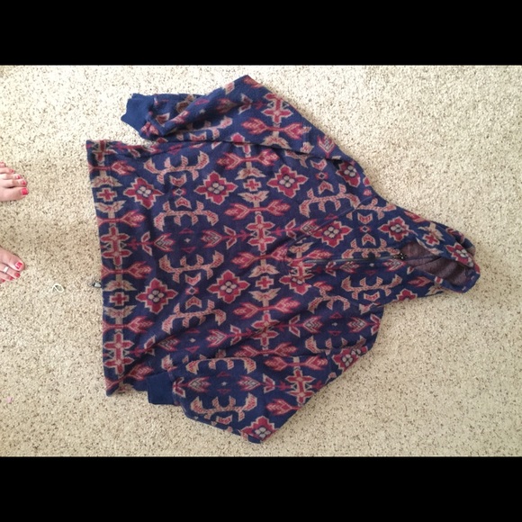 Patterned Fleece - Picture 4 of 4