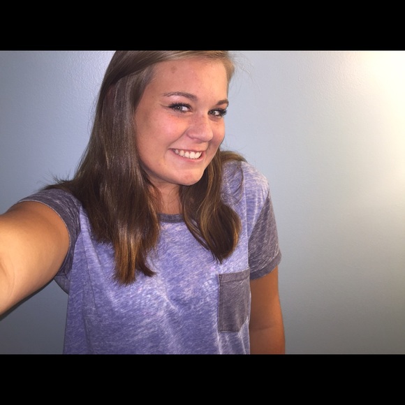 Meet your Posher, Lauryn - Picture 1 of 1