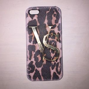 🚨MORE THAN ONE CASE🚨 iPhone 5/5s cases