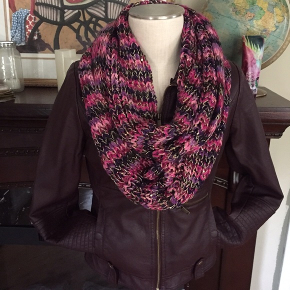 Knitted scarf from H&M - Picture 1 of 2