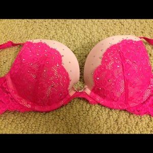 Victoria's Secret Bra💟