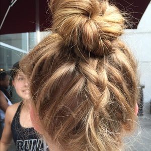 Meet your Posher, Eme