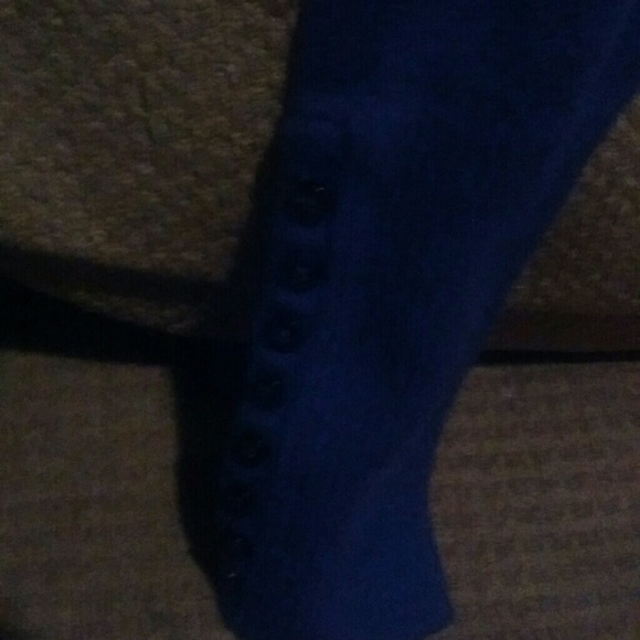 Sweater - Picture 3 of 3