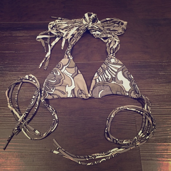Mikoh Triangle top