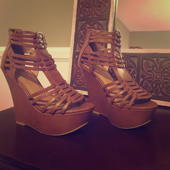Nude Chestnut gladiator wedges