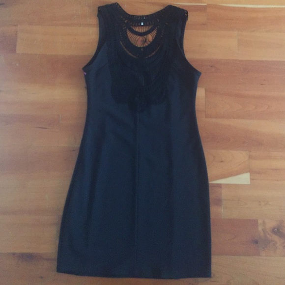 SOLD IN BUNDLE LBD w crochet back detail - Picture 4 of 4