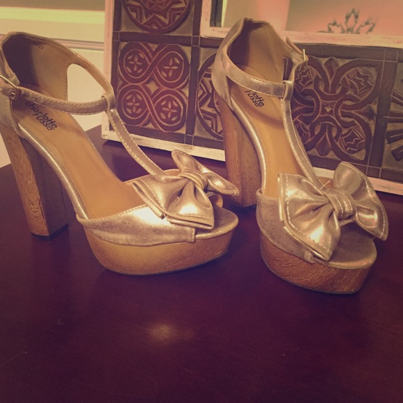 Rose gold Bow T-Strap wooden heel