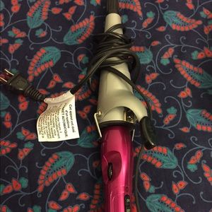 BED HEAD curler and pouch BUNDLE