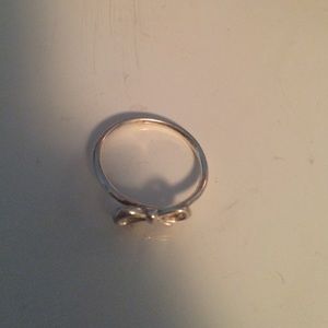 silver bow ring