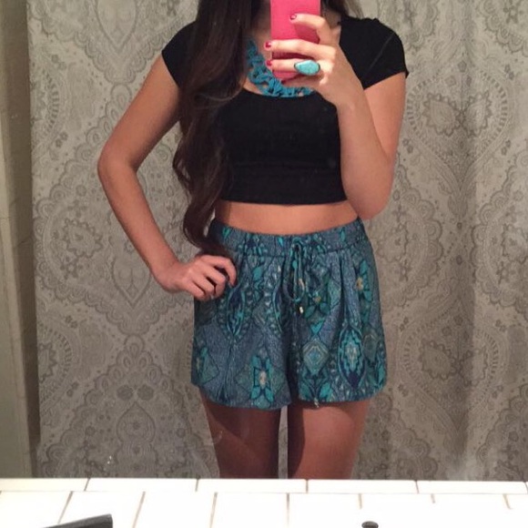 Blue high waisted print shorts