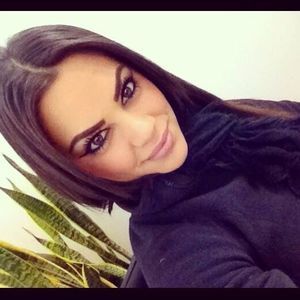 Meet your Posher, Lena