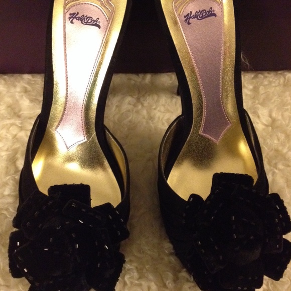 Hale Bob Velvet Beaded Flower Shoes Size 8.5