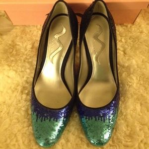 Nina Blue ombré sequin shoes size 8.5