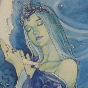 Meet your Posher, Crystal