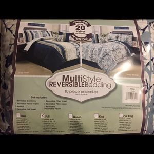 10 piece REVERSIBLE comforter set, full/queen size