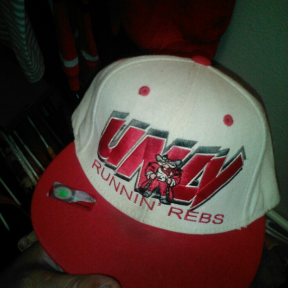 Vintage hat - Picture 1 of 1