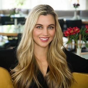 Meet your Posher, Brooke