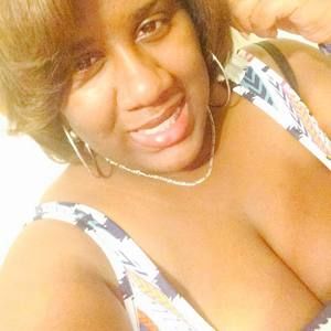 Meet your Posher, Valishia