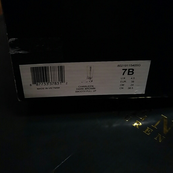 Boots - Picture 3 of 3