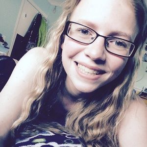 Meet your Posher, Mallory