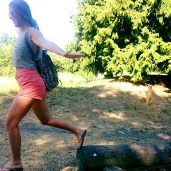 Meet your Posher, Lauren