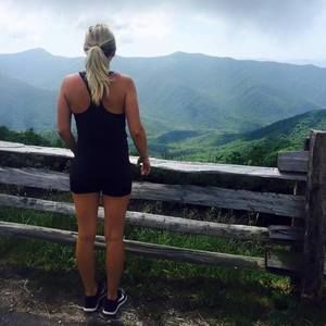 Meet your Posher, Lea