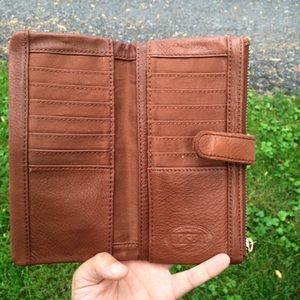 FOSSIL wallet