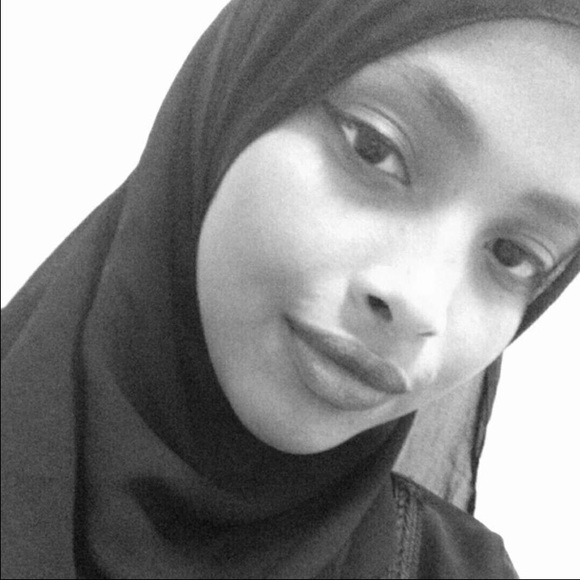 Meet your Posher, Sumaya