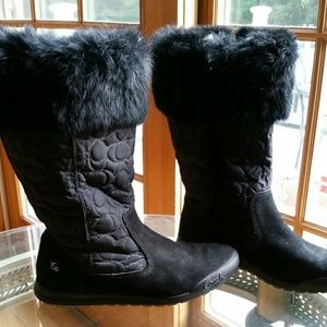 SOLD Coach boot with fur size 7